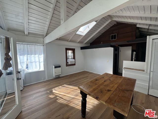 825 N Beverly Glen Boulevard, Los Angeles, CA 90077