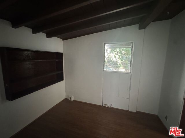 825 N Beverly Glen Boulevard, Los Angeles, CA 90077