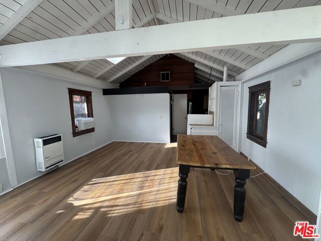 825 N Beverly Glen Boulevard, Los Angeles, CA 90077