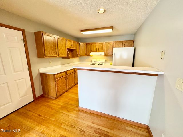 51 Westbury Court, Clifton Park, NY 12065