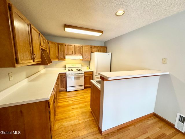 51 Westbury Court, Clifton Park, NY 12065