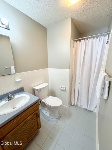 51 Westbury Court, Clifton Park, NY 12065