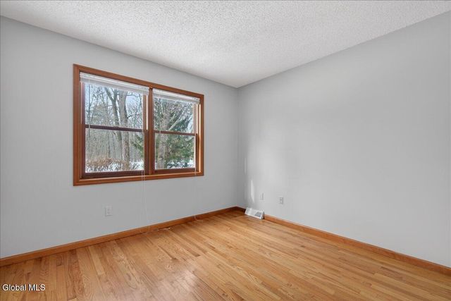 51 Westbury Court, Clifton Park, NY 12065