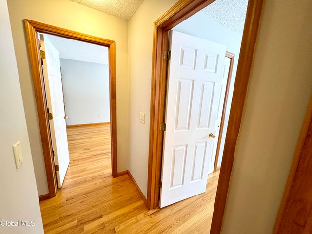 51 Westbury Court, Clifton Park, NY 12065