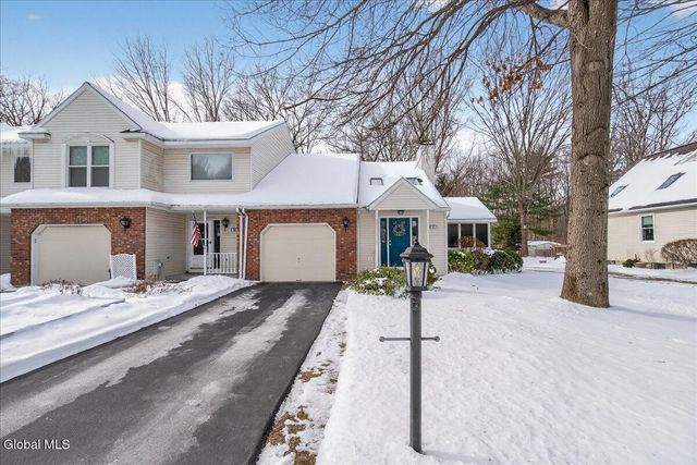 51 Westbury Court, Clifton Park, NY 12065