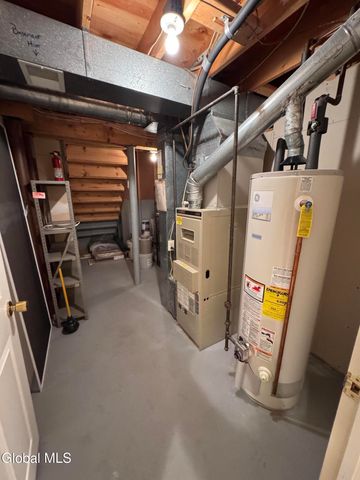 51 Westbury Court, Clifton Park, NY 12065