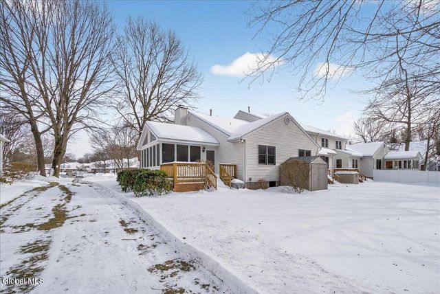 51 Westbury Court, Clifton Park, NY 12065