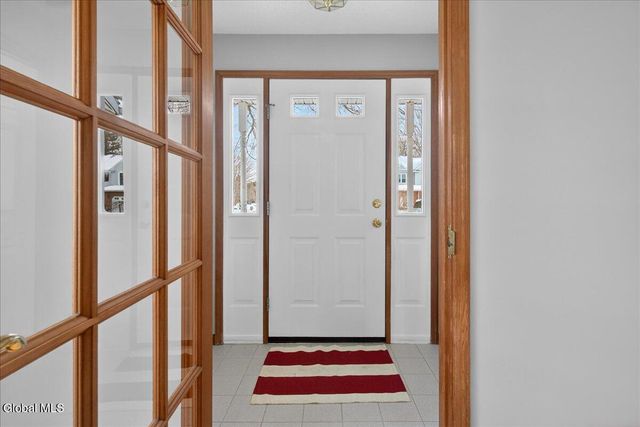 51 Westbury Court, Clifton Park, NY 12065