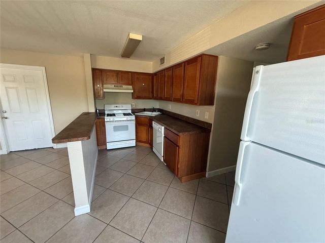 117 N EVERGREEN AVENUE 105, Clearwater, FL 33755