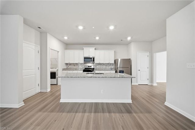 1009 Melbourne ST, Newport News, VA 23608
