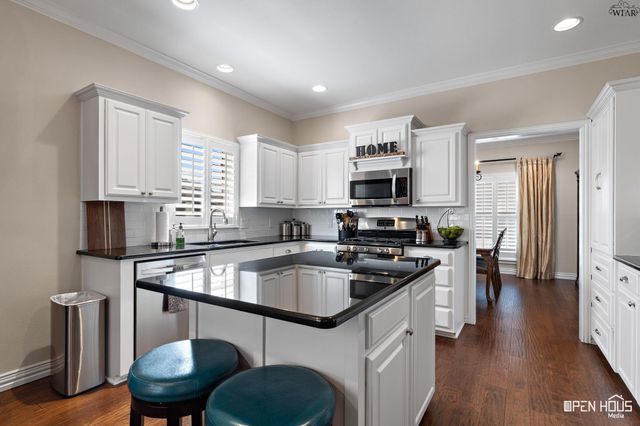 2924 LOMA LINDA LANE, Wichita Falls, TX 76308