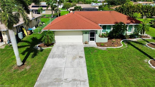 210 SE 1st PL, Cape Coral, FL 33990