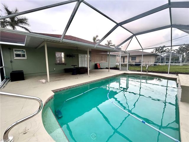 210 SE 1st PL, Cape Coral, FL 33990