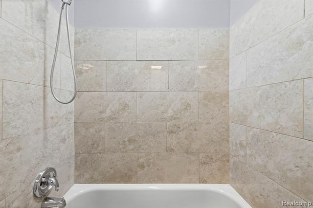 30371 Park Lane, Southfield, MI 48076
