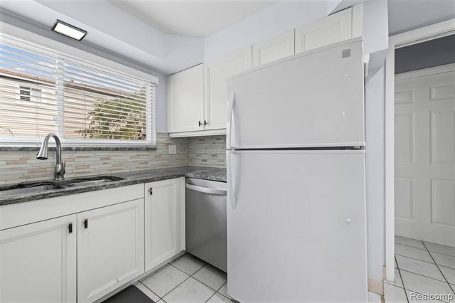 30371 Park Lane, Southfield, MI 48076