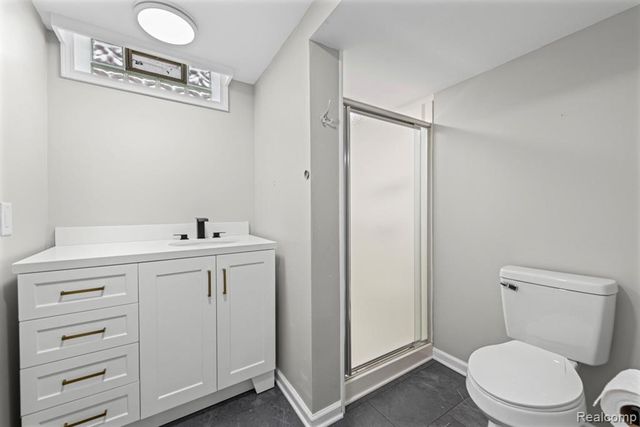 30371 Park Lane, Southfield, MI 48076