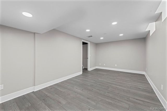 30371 Park Lane, Southfield, MI 48076