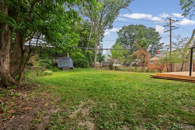 30371 Park Lane, Southfield, MI 48076