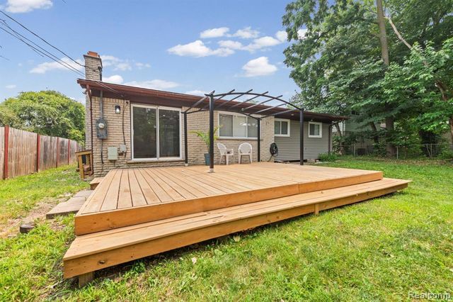 30371 Park Lane, Southfield, MI 48076