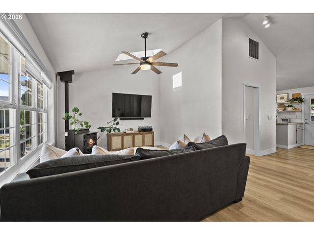 306 Sw 16TH Cir, Battle Ground, WA 98604