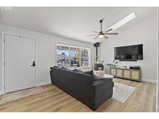 306 Sw 16TH Cir, Battle Ground, WA 98604