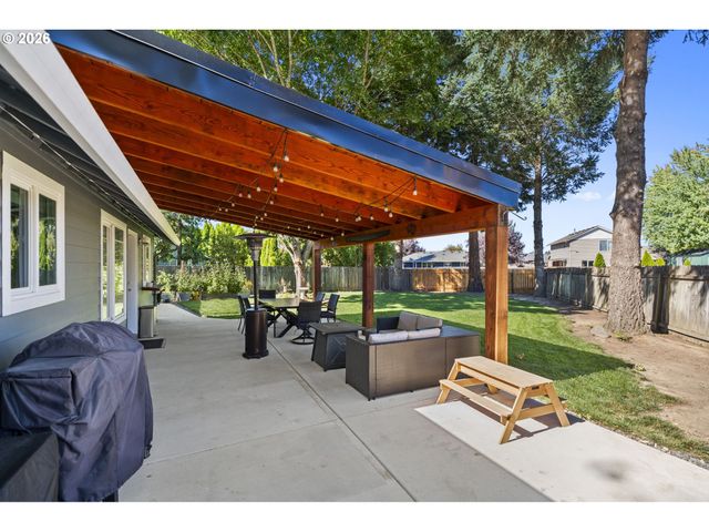 306 Sw 16TH Cir, Battle Ground, WA 98604