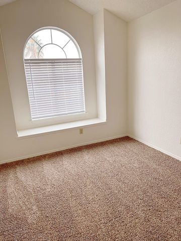 7125 TIERRA TAOS Drive, El Paso, TX 79912