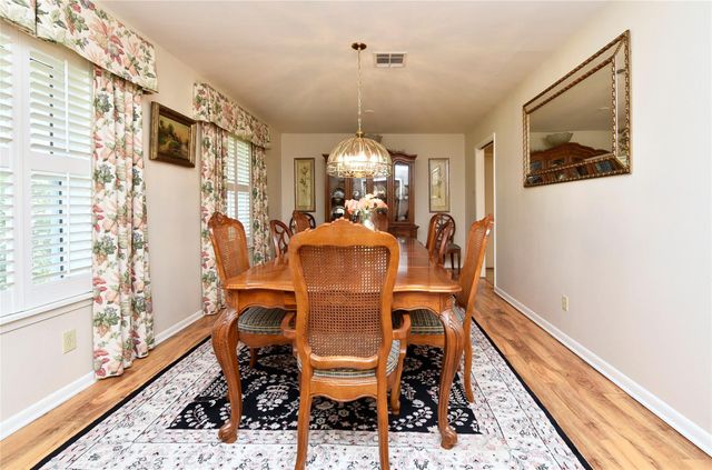 1901 Laurel Oaks Drive, Richmond, TX 77469