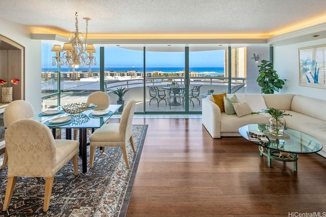 1341 Kapiolani Boulevard 18D, Honolulu, HI 96814