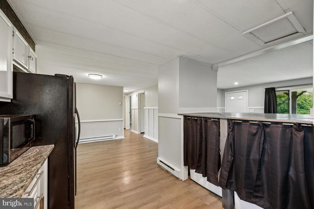 Image 13 of property listing at 21639 LEITER ST, Hagerstown, MD 21742