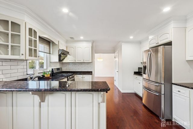 2 Tiby Place, South Brunswick, NJ 08852