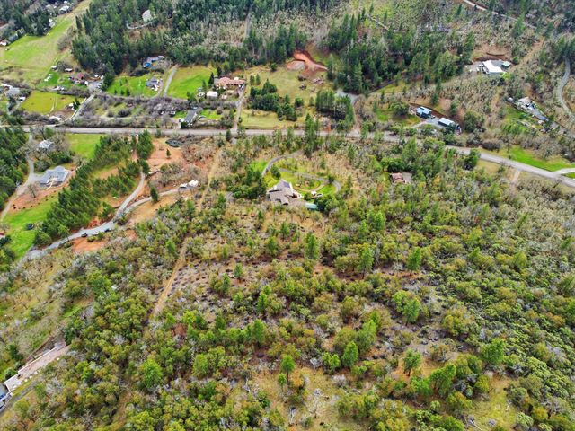 4730 W Griffin Creek Road, Medford, OR 97501