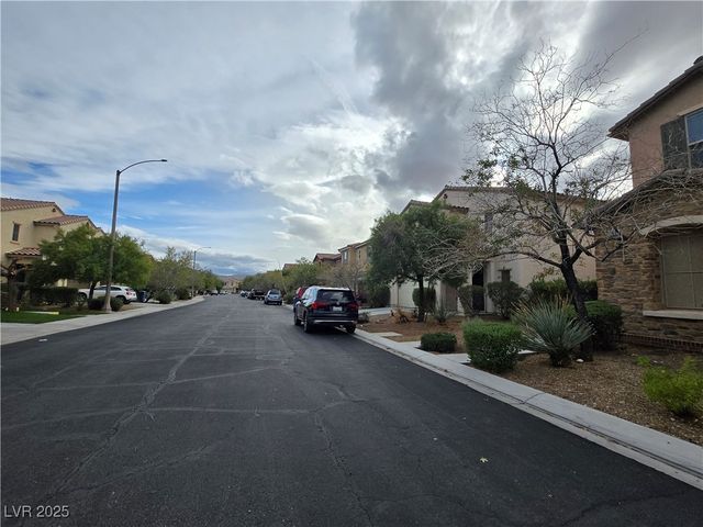 10601 Cave Ridge Street, Las Vegas, NV 89179