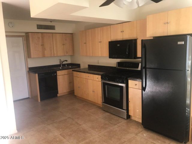 2338 N 52ND Street, Phoenix, AZ 85008