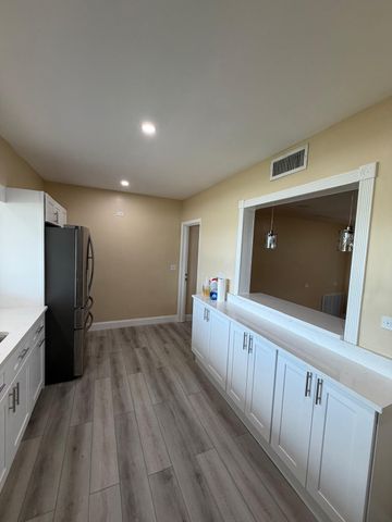 1405 6th Street, West Palm Beach, FL 33401