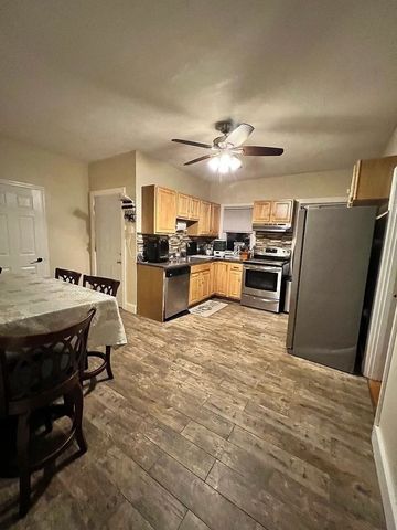 74 Weston St 2, Brockton, MA 02301