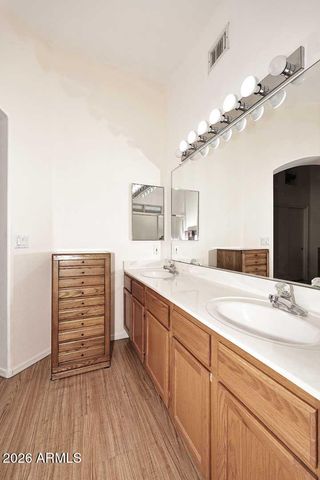 17207 N 46TH Place, Phoenix, AZ 85032