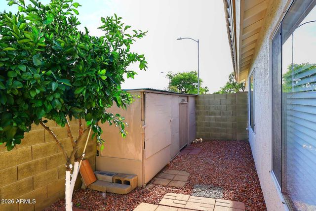 17207 N 46TH Place, Phoenix, AZ 85032