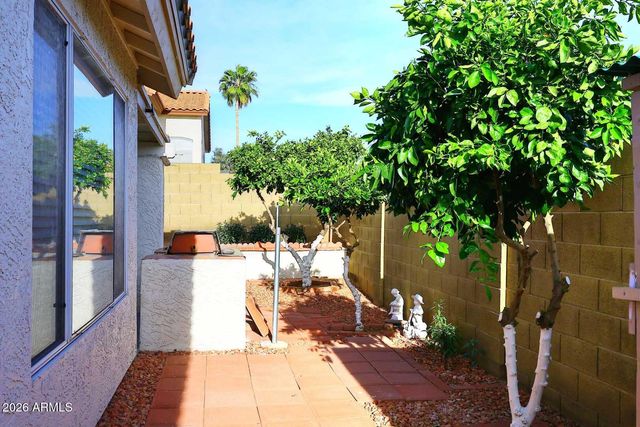 17207 N 46TH Place, Phoenix, AZ 85032