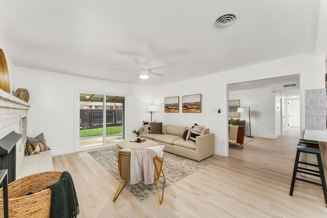 6006 Machado Way, Sacramento, CA 95822