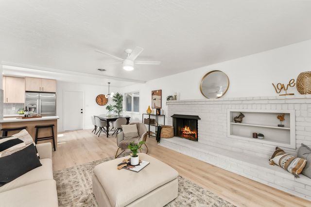 6006 Machado Way, Sacramento, CA 95822