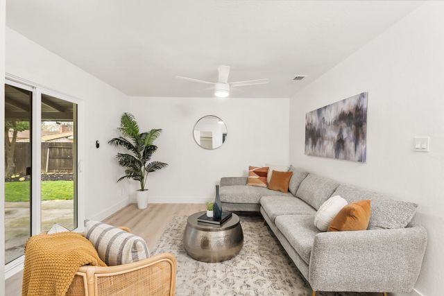 6006 Machado Way, Sacramento, CA 95822