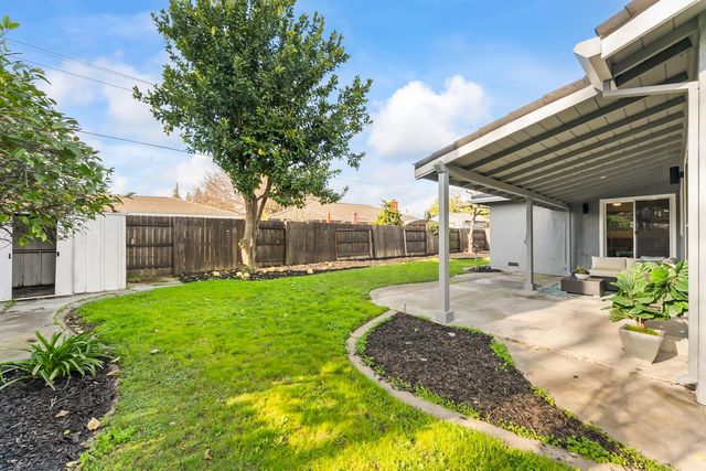 6006 Machado Way, Sacramento, CA 95822