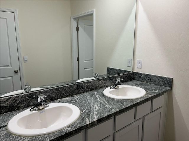 32468 TURTLE GRACE LOOP, Wesley Chapel, FL 33545