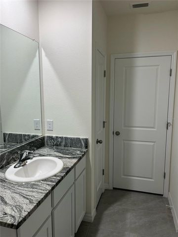 32468 TURTLE GRACE LOOP, Wesley Chapel, FL 33545