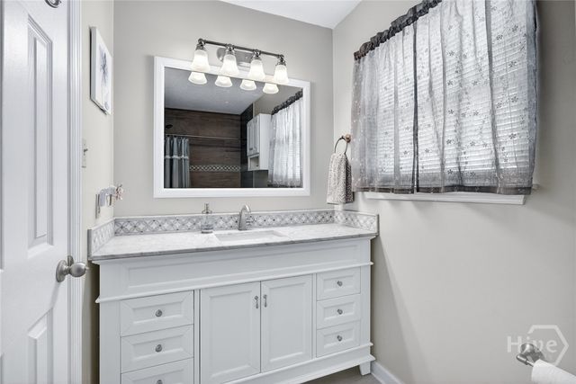 6 Belfair Drive, Savannah, GA 31419