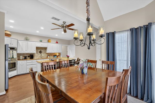 4120 Fairlakes Court, Dallas, TX 75228