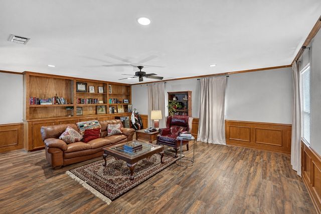 4120 Fairlakes Court, Dallas, TX 75228
