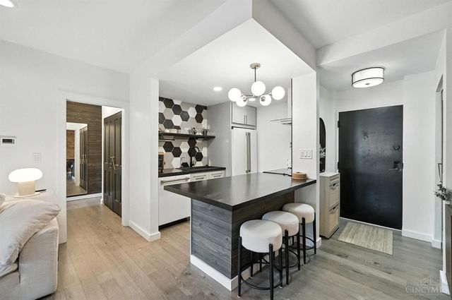 412 Liberty Hill, Cincinnati, OH 45202