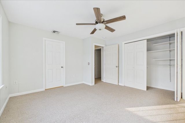 37 Glen Ave 15, Chelmsford, MA 01821